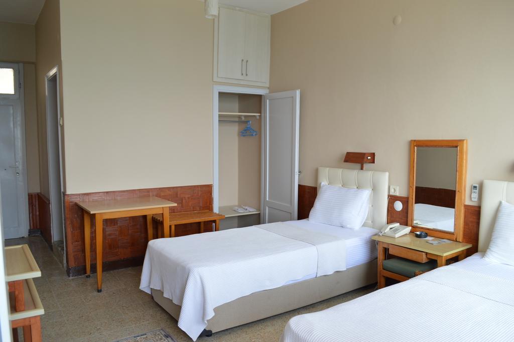 Lades Hotel Silifke Cameră foto